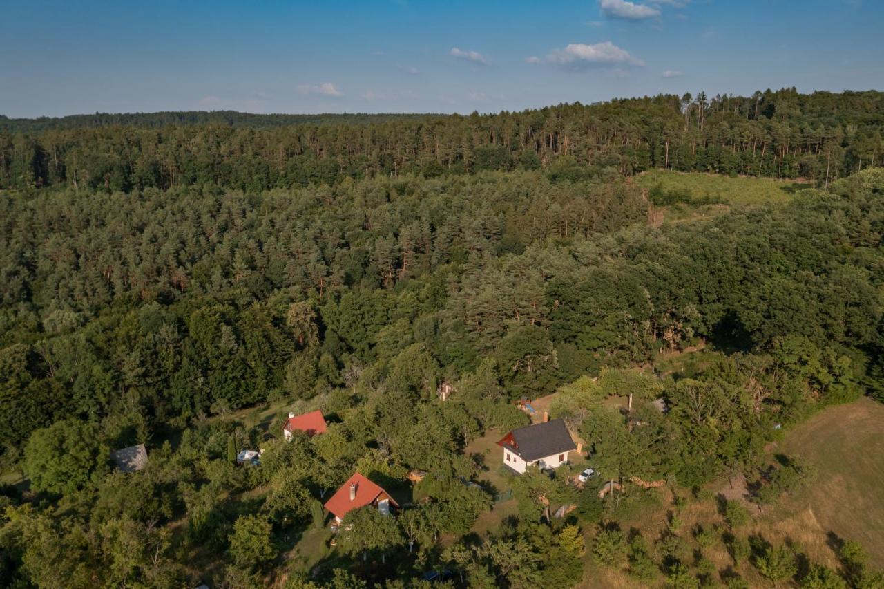 Chata Nad Lazenskym Udolim Luhačovice Buitenkant foto