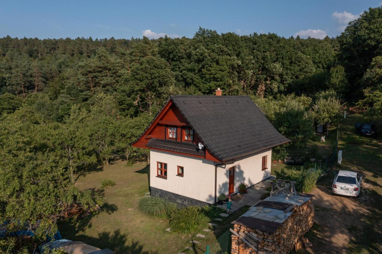 Chata Nad Lazenskym Udolim Luhačovice Buitenkant foto